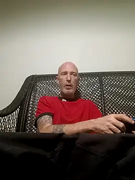 filthymind619 online show from April 6, 2026, 4:19 pm