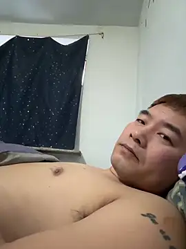 zxb757369 online show from February 10, 2025, 8:42 am