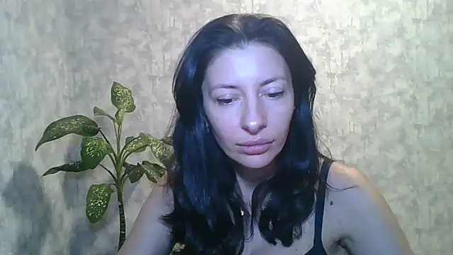 LissaBlossom online show from September 9, 2025, 4:17 pm