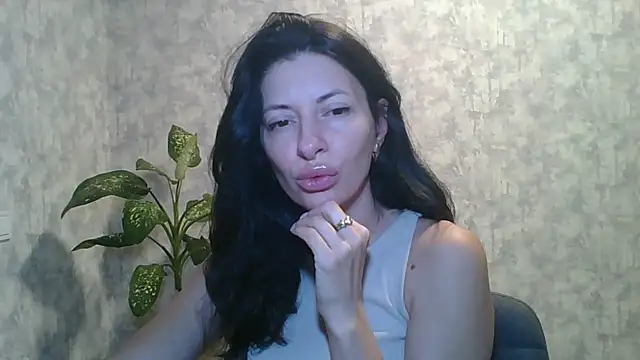 LissaBlossom online show from September 12, 2025, 4:01 am