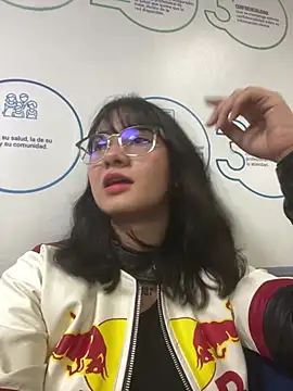 Snapshot of Catmila- chatting on February 27, 2025, 11:48 pm Catmila- online show from February 27, 2025, 11:48 pm