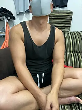 Snapshot of K0718 chatting on July 2, 2026, 2:34 pm K0718 online show from July 2, 2026, 2:34 pm
