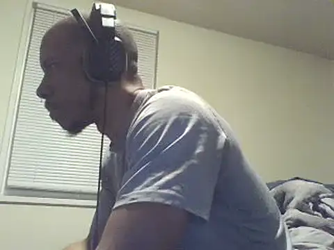 MrDaddyBbSnake online show from March 7, 2025, 2:57 am