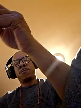 MrDaddyBbSnake online show from March 27, 2026, 4:51 am