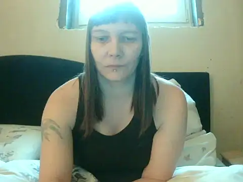 YviEngel87 online show from January 15, 2025, 12:36 pm