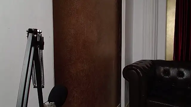 AdamJamesonn online show from January 30, 2025, 12:27 pm