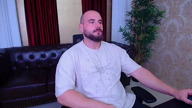 AdamJamesonn online show from October 9, 2025, 4:54 am