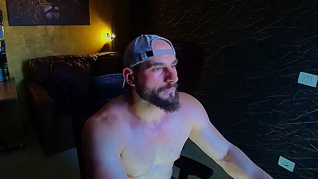 AdamJamesonn online show from May 16, 2026, 10:36 am