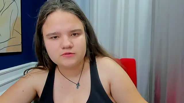 AdeleCruz online show from February 18, 2025, 4:26 pm