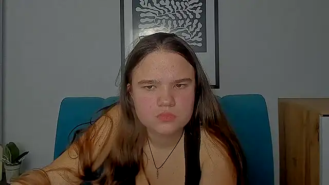 Snapshot of AdeleCruz chatting on February 18, 2026, 8:10 am AdeleCruz online show from February 18, 2026, 8:10 am