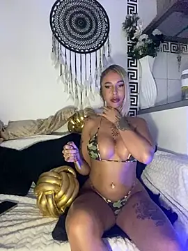 CheekyChels online show from February 17, 2025, 8:26 pm