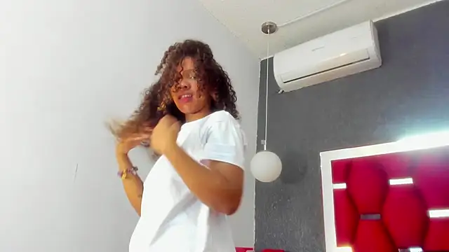 cataleyah 07 online show from March 6, 2025, 12:52 pm