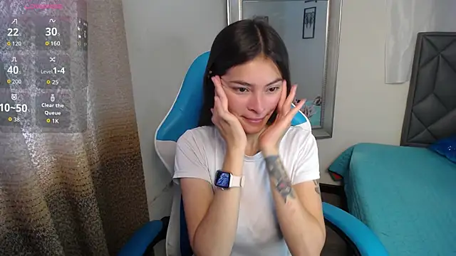 Snapshot of Aleska_Miami chatting on January 19, 2026, 4:00 pm Aleska Miami online show from January 19, 2026, 4:00 pm