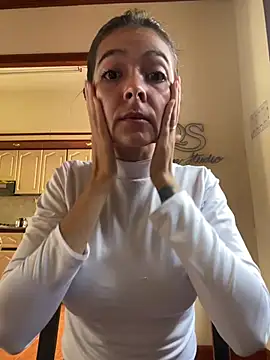 Snapshot of Aleska_Miami chatting on February 13, 2026, 2:13 pm Aleska Miami online show from February 13, 2026, 2:13 pm