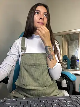 Snapshot of Aleska_Miami chatting on March 2, 2026, 2:24 pm Aleska Miami online show from March 2, 2026, 2:24 pm