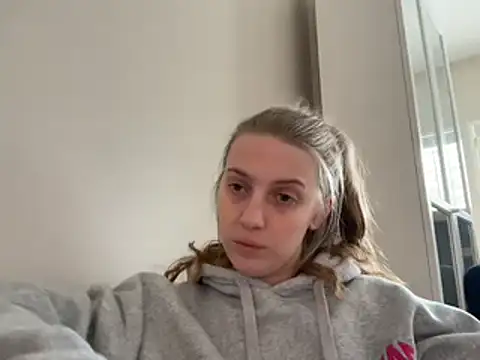 Ella-82 online show from February 27, 2025, 7:47 pm