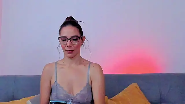 KarenSims online show from March 21, 2026, 12:21 pm