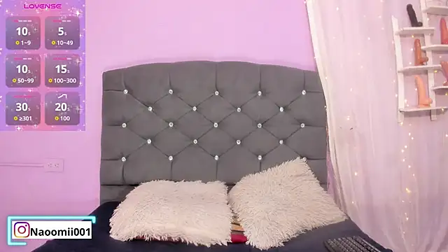 naomii 0 online show from December 15, 2025, 1:04 pm