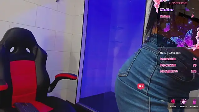 Snapshot of Ambar__Diaz chatting on January 21, 2025, 1:50 am Ambar Diaz online show from January 21, 2025, 1:50 am