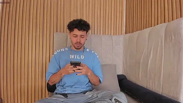 javi fox online show from February 5, 2025, 6:02 am