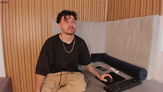 javi fox online show from February 10, 2025, 5:36 am