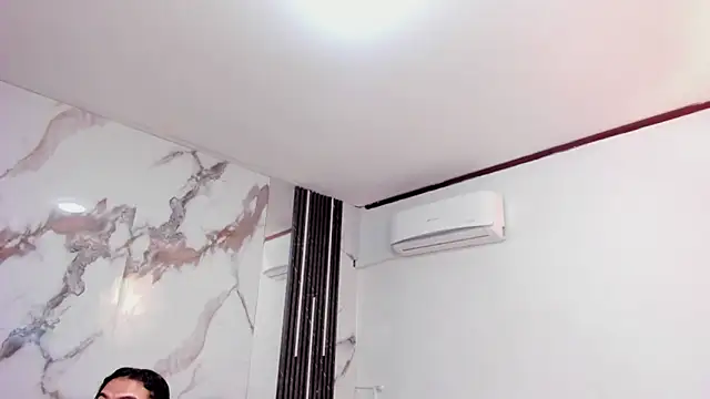 Kim Lennon online show from September 30, 2025, 11:59 am