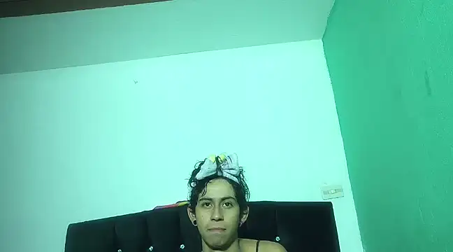 boysLittle online show from March 17, 2025, 12:04 pm