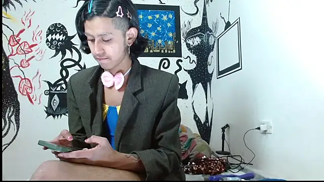 boysLittle online show from October 7, 2025, 3:14 am