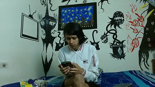 boysLittle online show from October 16, 2025, 11:33 am