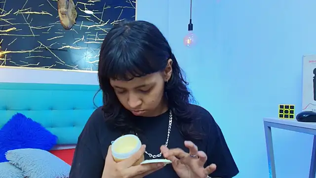 Snapshot of gabriela_cortez chatting on October 2, 2025, 12:12 pm gabriela cortez online show from October 2, 2025, 12:12 pm