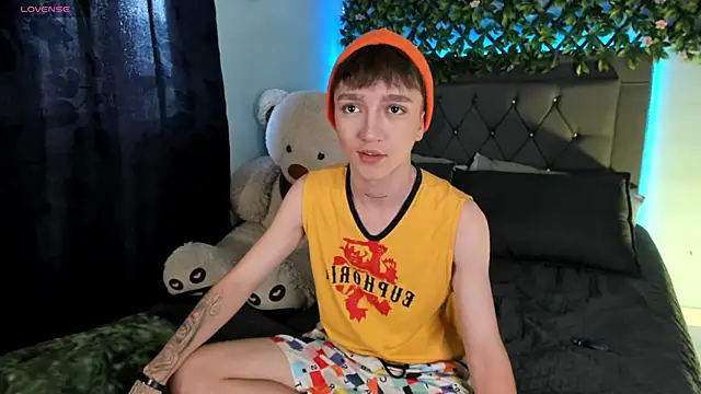 jeremy salvatore online show from January 8, 2025, 9:44 pm