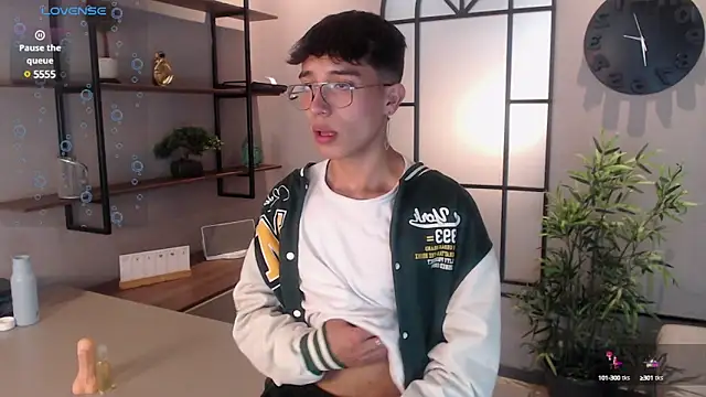 tim  fox online show from January 27, 2025, 7:35 pm