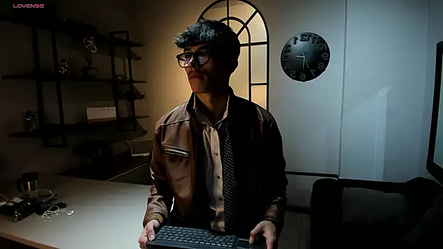 Snapshot of tim__fox chatting on November 11, 2025, 12:05 pm tim fox online show from November 11, 2025, 12:05 pm