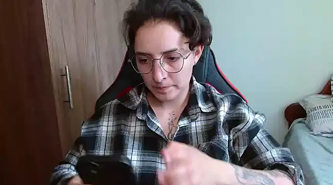 alex parker07 online show from January 8, 2025, 6:20 pm