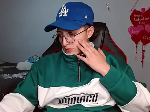 alex parker07 online show from February 20, 2025, 1:57 am