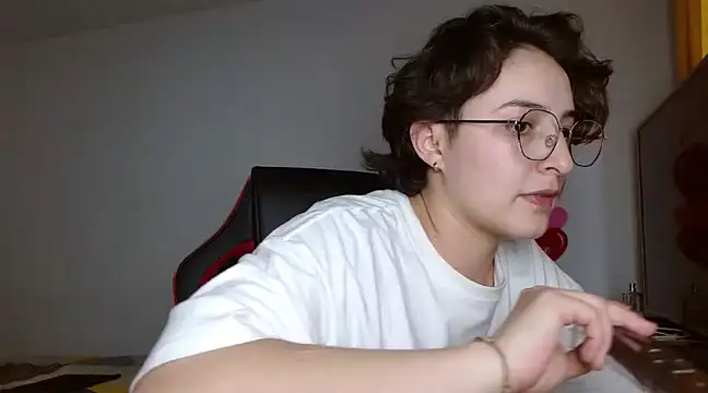 alex parker07 online show from February 25, 2025, 9:46 pm