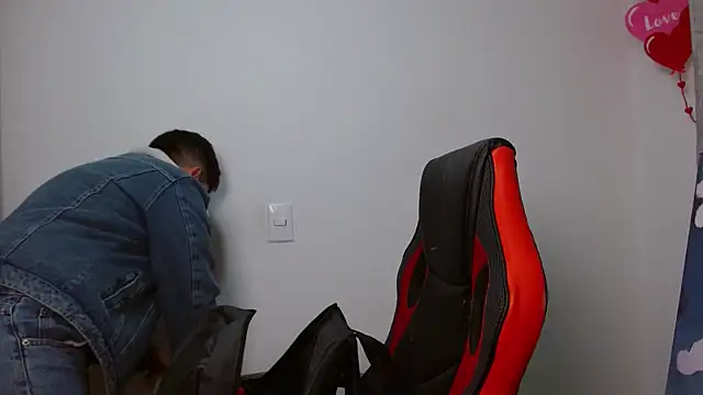 alex parker07 online show from September 28, 2025, 11:54 pm