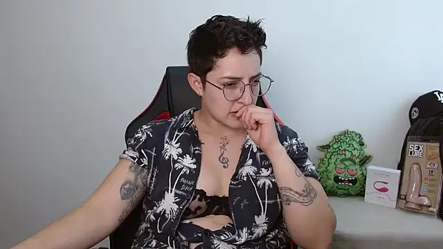 alex parker07 online show from October 28, 2025, 8:11 pm