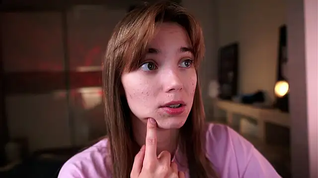 ileanacampbe online show from October 8, 2025, 4:21 am