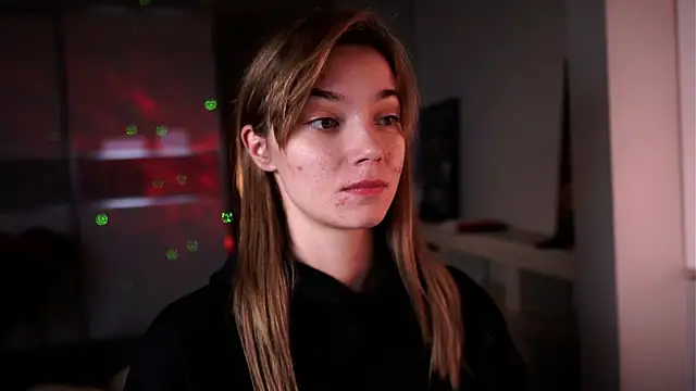 ileanacampbe online show from October 24, 2025, 4:09 am