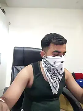 13lusty online show from March 19, 2025, 9:17 am