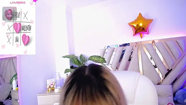 Snapshot of NyxAndria_1 chatting on February 5, 2025, 7:53 pm NyxAndria 1 online show from February 5, 2025, 7:53 pm