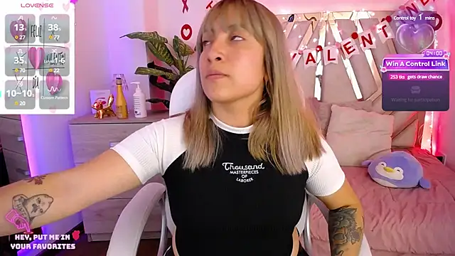 Snapshot of NyxAndria_1 chatting on February 7, 2025, 8:31 pm NyxAndria 1 online show from February 7, 2025, 8:31 pm