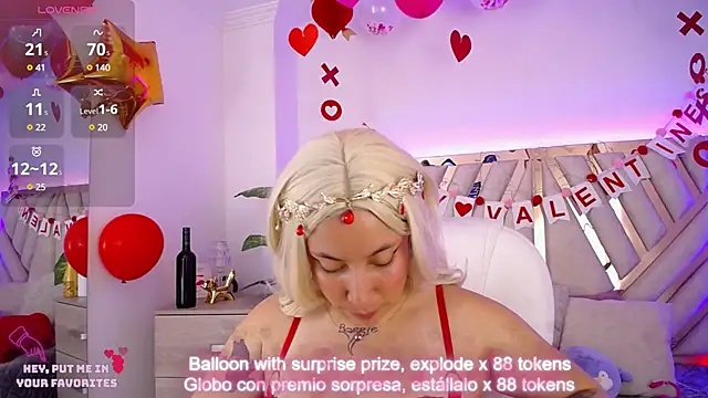 Snapshot of NyxAndria_1 chatting on February 14, 2025, 9:21 pm NyxAndria 1 online show from February 14, 2025, 9:21 pm