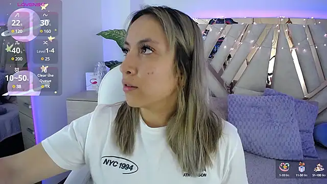 Snapshot of NyxAndria_1 chatting on March 14, 2025, 8:38 pm NyxAndria 1 online show from March 14, 2025, 8:38 pm