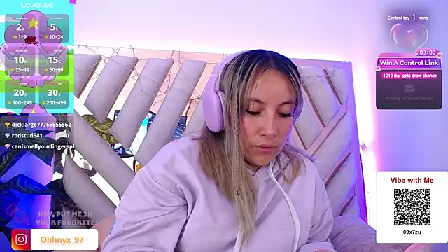 Snapshot of NyxAndria_1 chatting on March 19, 2025, 11:14 pm NyxAndria 1 online show from March 19, 2025, 11:14 pm