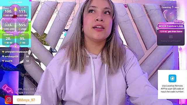 Snapshot of NyxAndria_1 chatting on March 20, 2025, 2:19 am NyxAndria 1 online show from March 20, 2025, 2:19 am