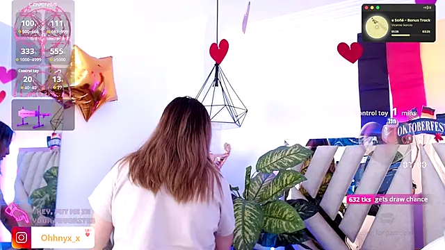 Snapshot of NyxAndria_1 chatting on September 28, 2025, 9:03 am NyxAndria 1 online show from September 28, 2025, 9:03 am