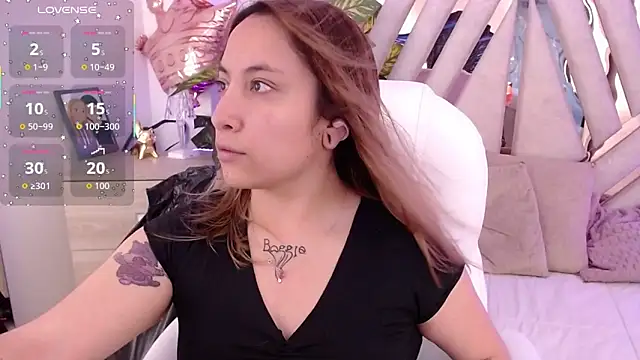 Snapshot of NyxAndria_1 chatting on October 2, 2025, 7:21 pm NyxAndria 1 online show from October 2, 2025, 7:21 pm