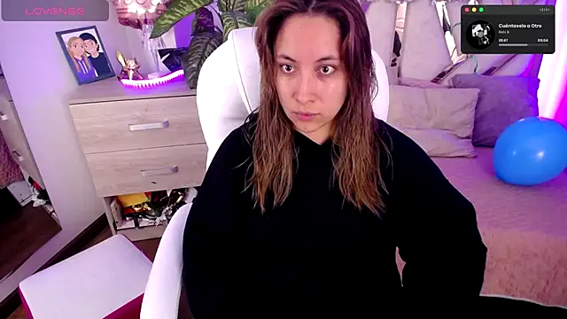 Snapshot of NyxAndria_1 chatting on October 5, 2025, 9:45 pm NyxAndria 1 online show from October 5, 2025, 9:45 pm